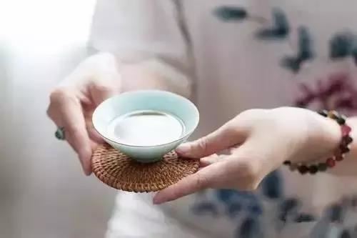 梅花集句  其二六 - 李龏 - 唐代 - 诗词配图