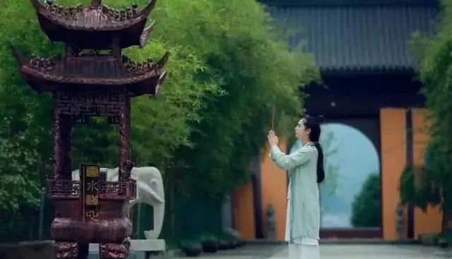 菩萨蛮 - 曹勋 - 宋代 - 诗词配图