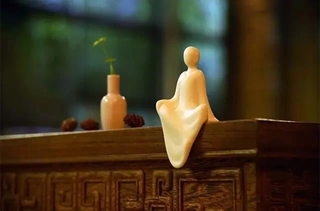 拟古 - 曹勋 - 唐代 - 诗词配图