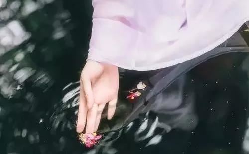 胜胜令 - 曹勋 - 宋代 - 诗词配图