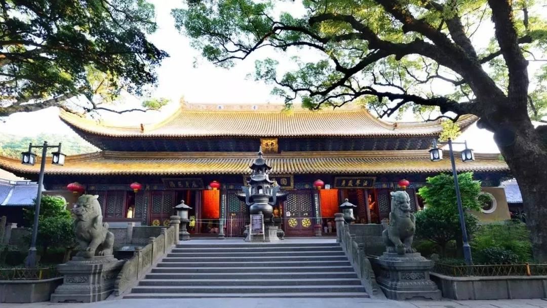 飞龙引 - 曹勋 - 唐代 - 诗词配图