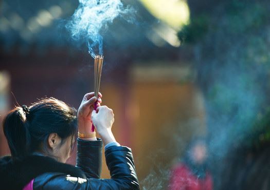 题法华寺五言二十韵 - 李绅 - 唐代 - 诗词配图