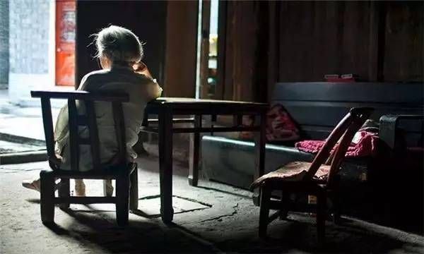 春词  其一五 - 毛滂 - 唐代 - 诗词配图